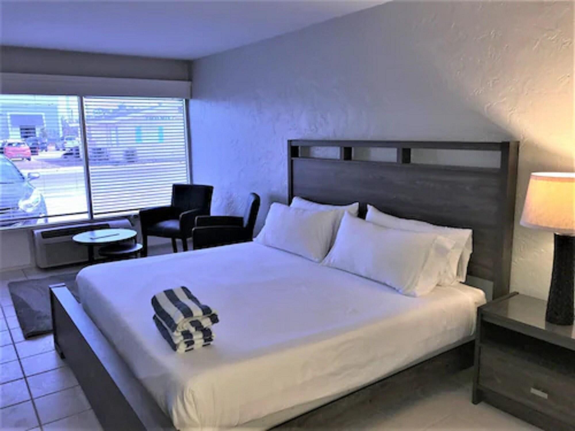 Flamingo Motel & Villas Bonita Springs North Naples Екстериор снимка