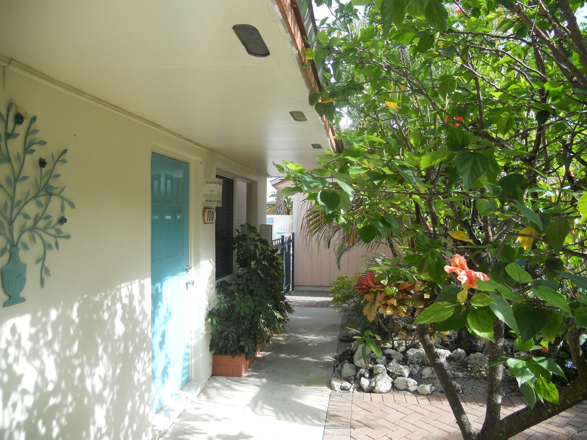 Flamingo Motel & Villas Bonita Springs North Naples Екстериор снимка